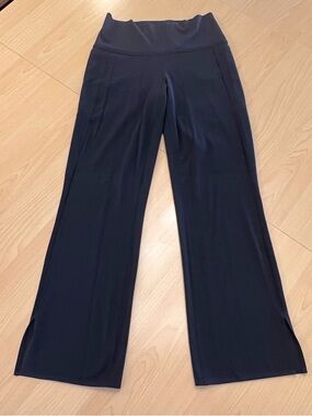 Athleta Transcend Stash Crop Pants Side Slit Black M/P Athleisure Yoga Travel